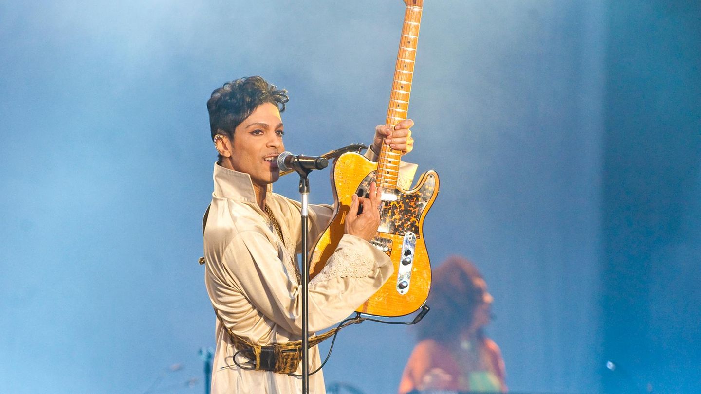 Prince (†): Prince (†) bleibt als "besessener" Musikvisionär in Erinnerung