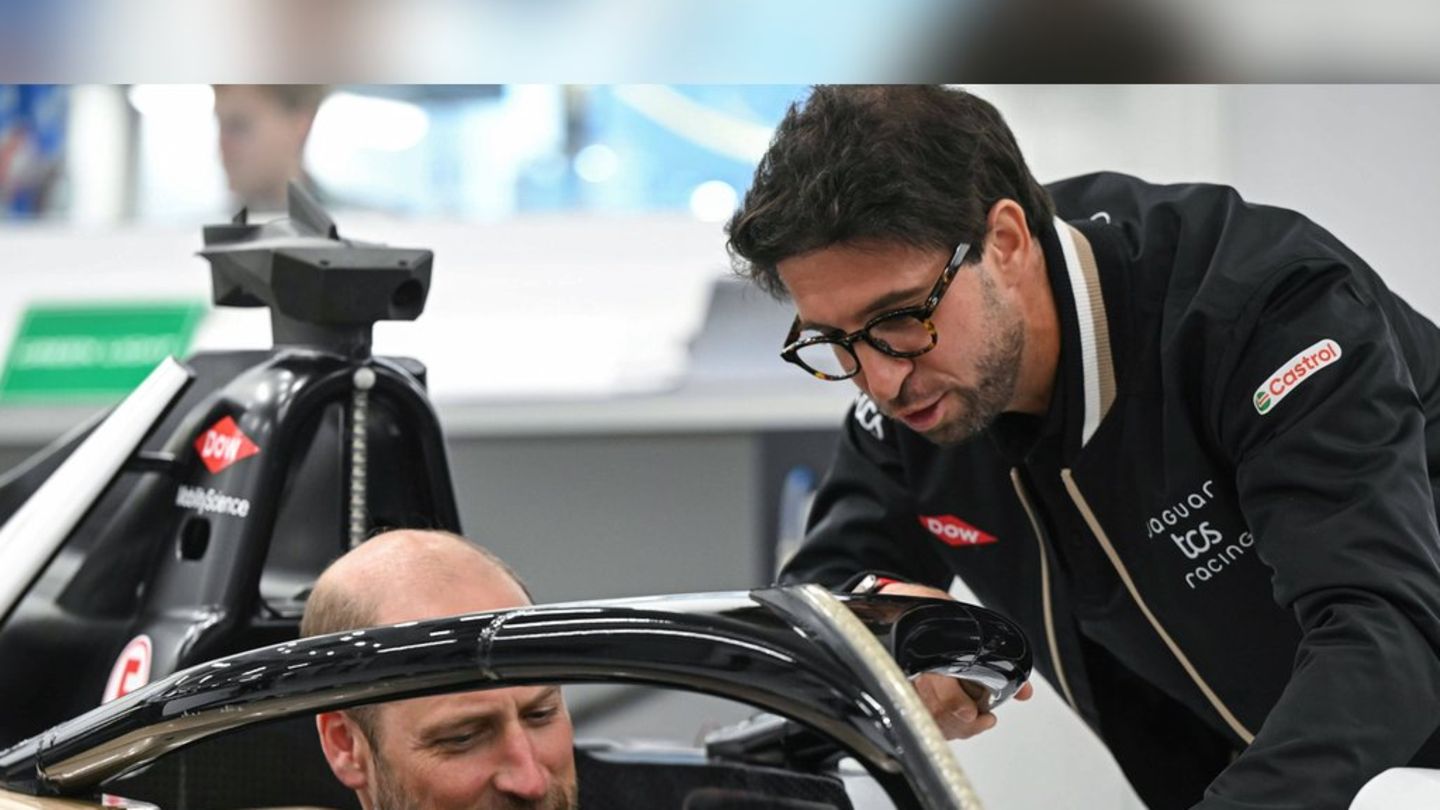 Prinz William: Royal setzt sich in Formel-E-Boliden