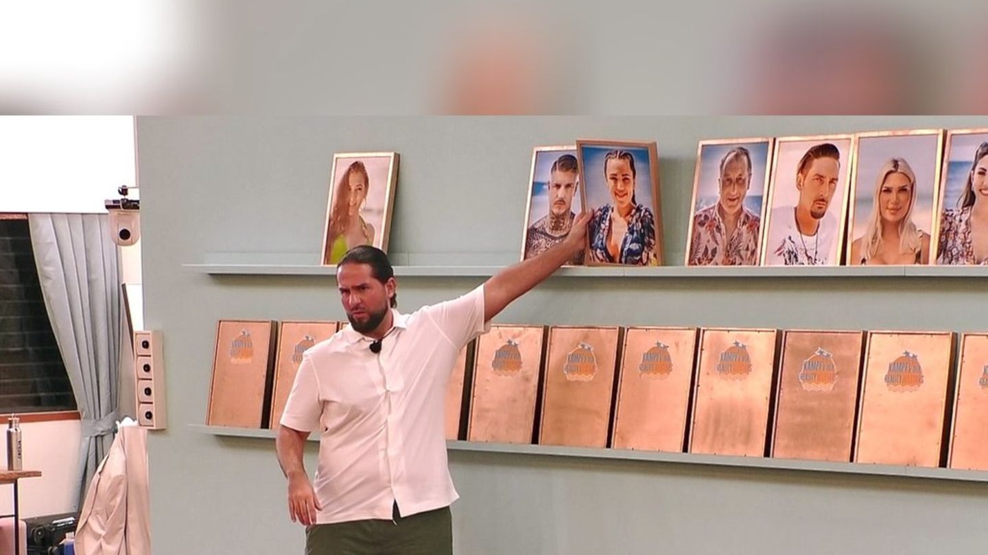 "Kampf der RealityAllstars": Erster Star zieht freiwillig aus