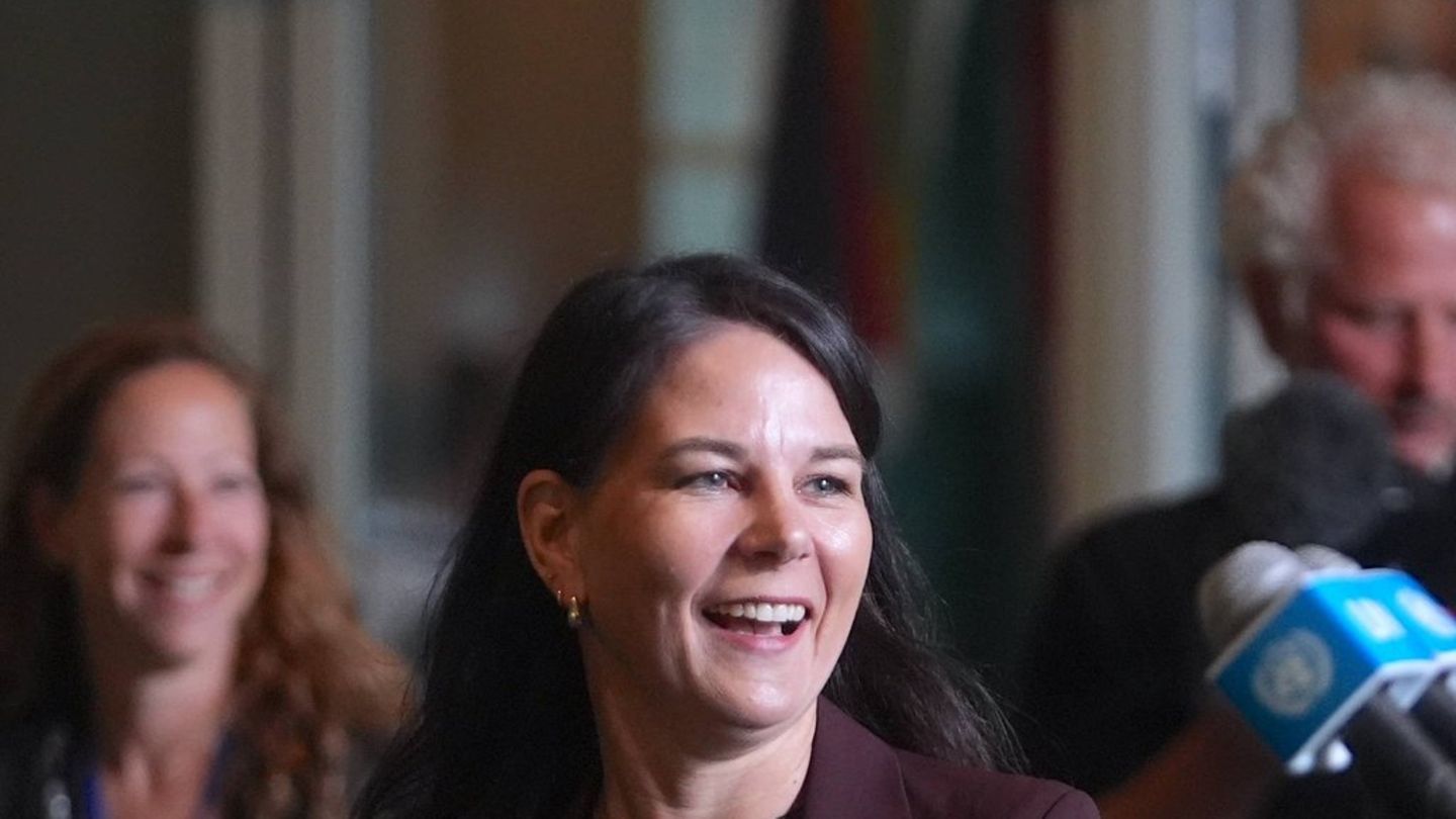 Halbmarathon absolviert: Annalena Baerbock läuft in Brooklyn