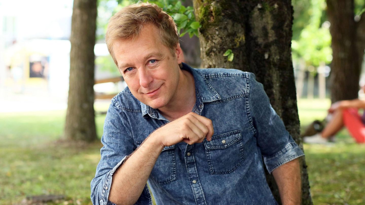 "Die Rosenheim-Cops": Max Müller rechnet mit "Egoismus" unter Kollegen ab