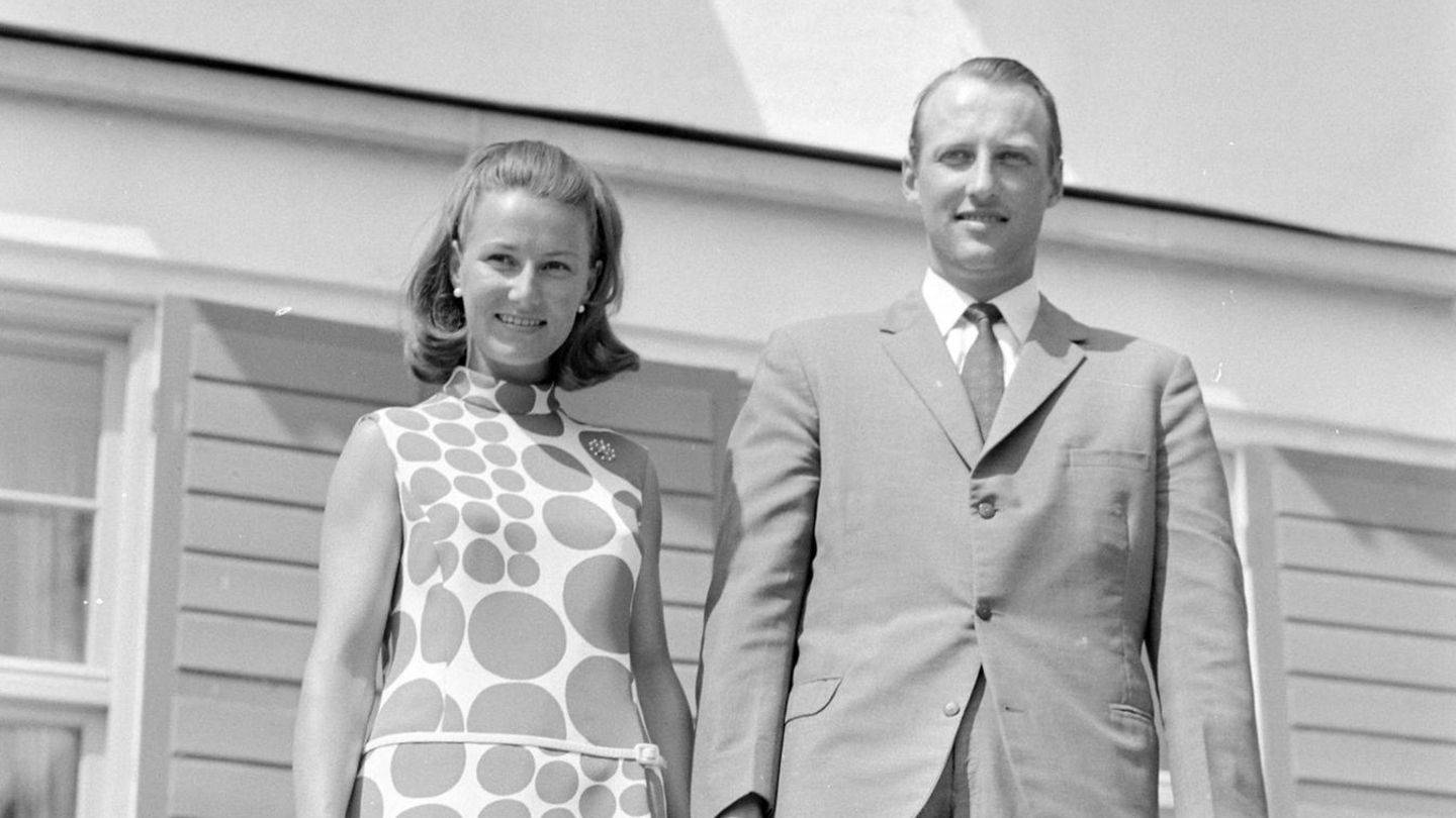 König Harald + Königin Sonja: Ein Rückblick in Bildern auf den Beginn ihrer Liebe