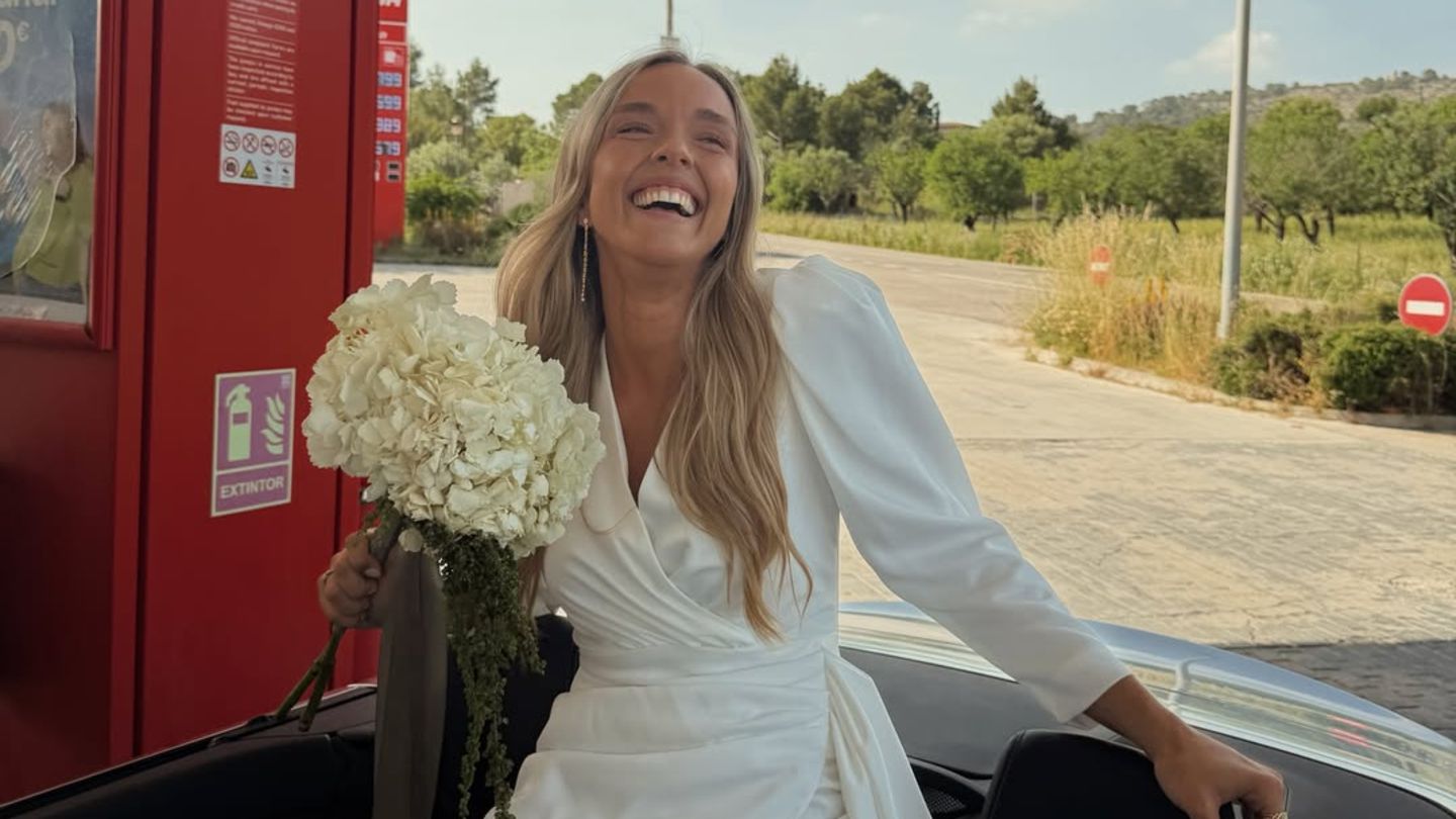 Clarissa Wellenbrink: Doch das Kleid müssen Sie sehen! Darin sagt Nico Santos' Schwester Clarissa "Ja"