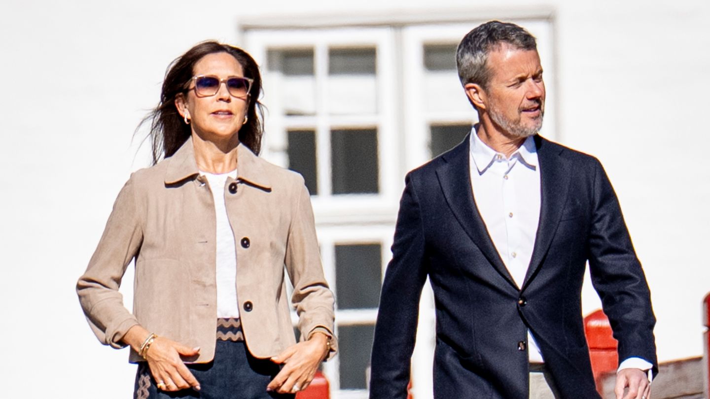 König Frederik + Königin Mary: Mary und Frederik haben ihre Sommerresidenz bezogen