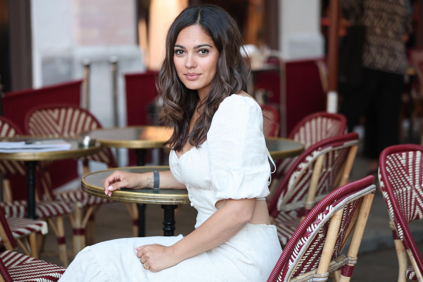 Verwunderlich Nilam Farooq Mila Kunis Ebenbild