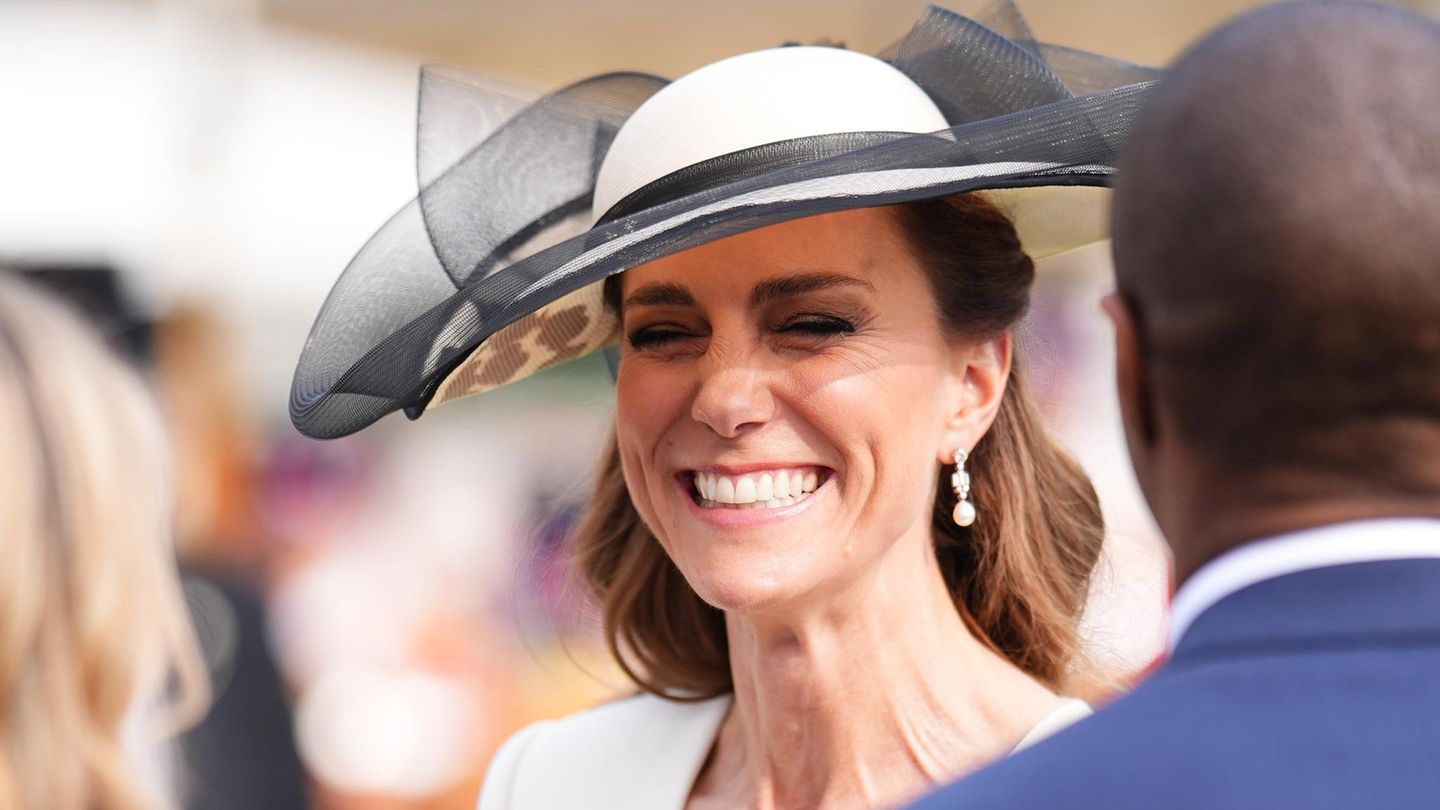 Britische Königsfamilie: Bei der royalen Gartenparty sind Kate und Co. strahlende Gastgeber
