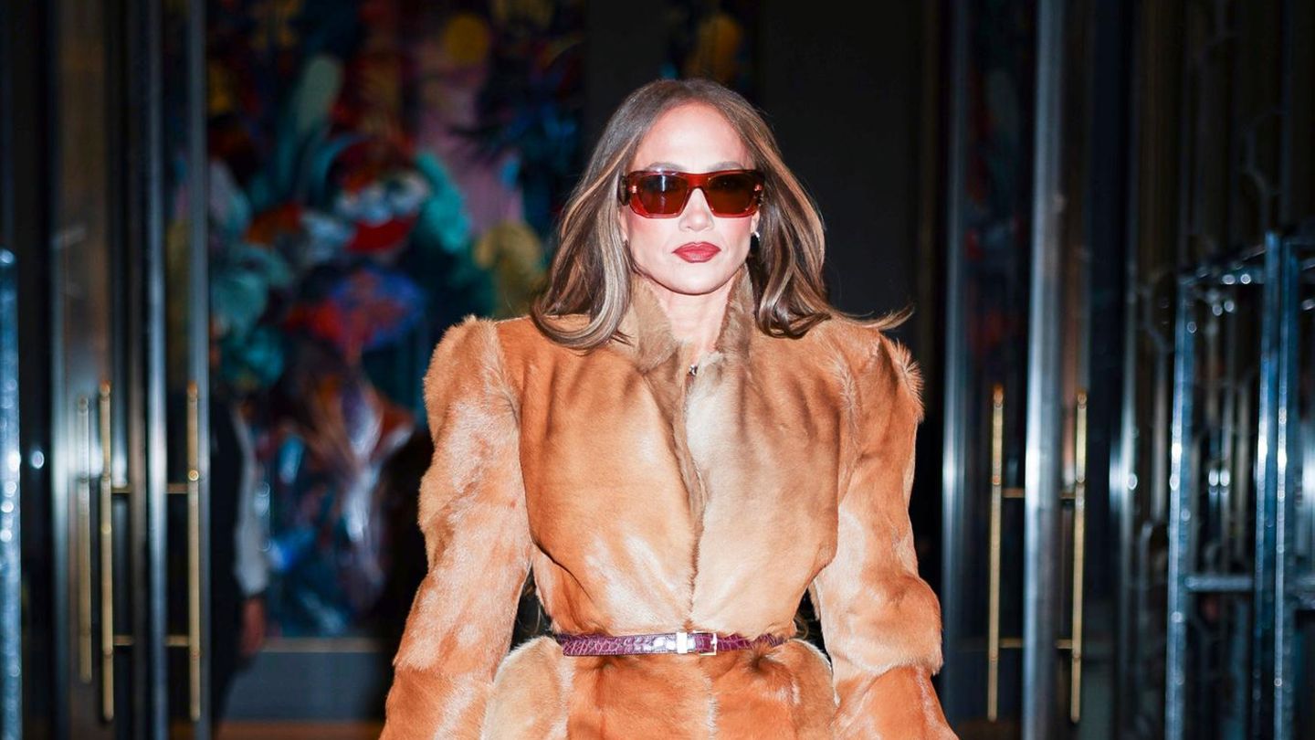 Fashion-Looks: Jennifer Lopez macht die Straße zu ihrem Runway