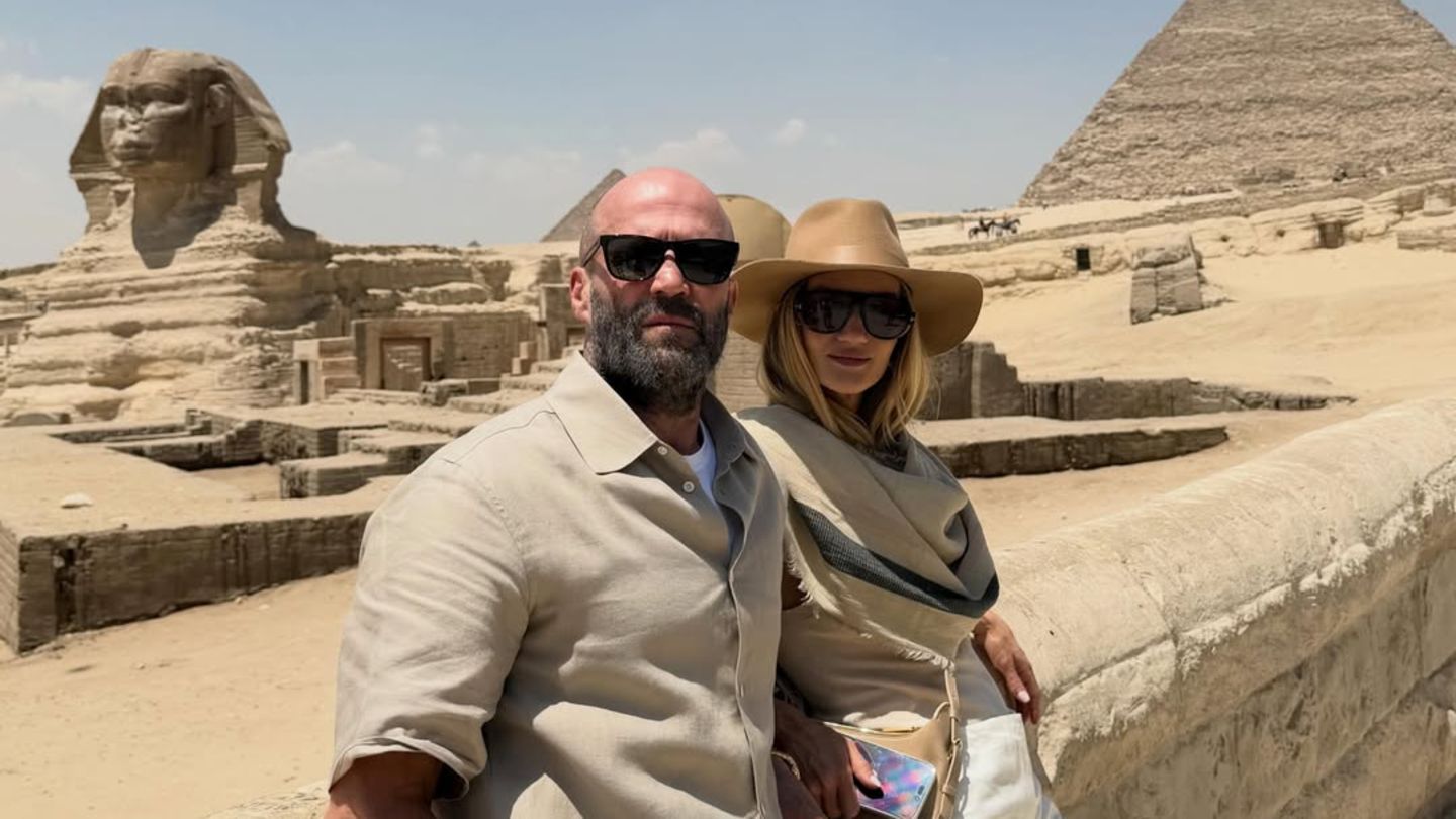 Urlaubsgrüße 2026: Jason und Rosie können diesen Punkt von ihrer Löffelliste streichen