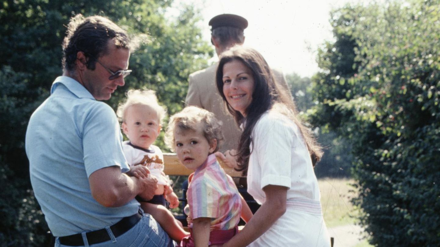 K-nig-Carl-Gustaf-Co-Die-sch-nsten-royalen-Urlaubsbilder-zum-Sommeranfang