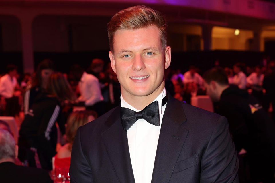 mick-schumacher-erster-auftritt-mit-seiner-neuen-freundin-clara-ramos