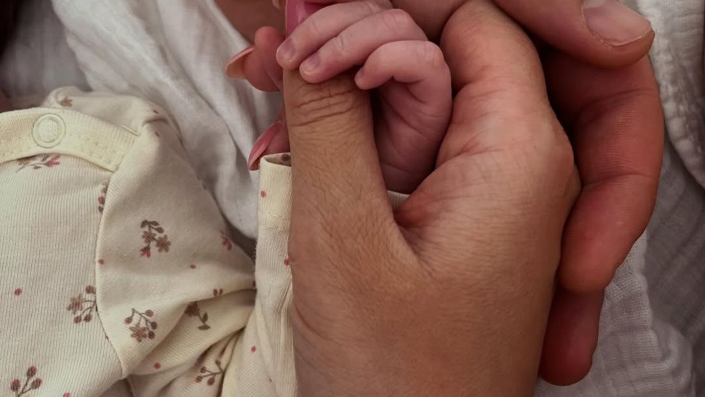 "Hochzeit auf den ersten Blick": Nach langer Kinderwunschreise: TV-Paar im Babyglück