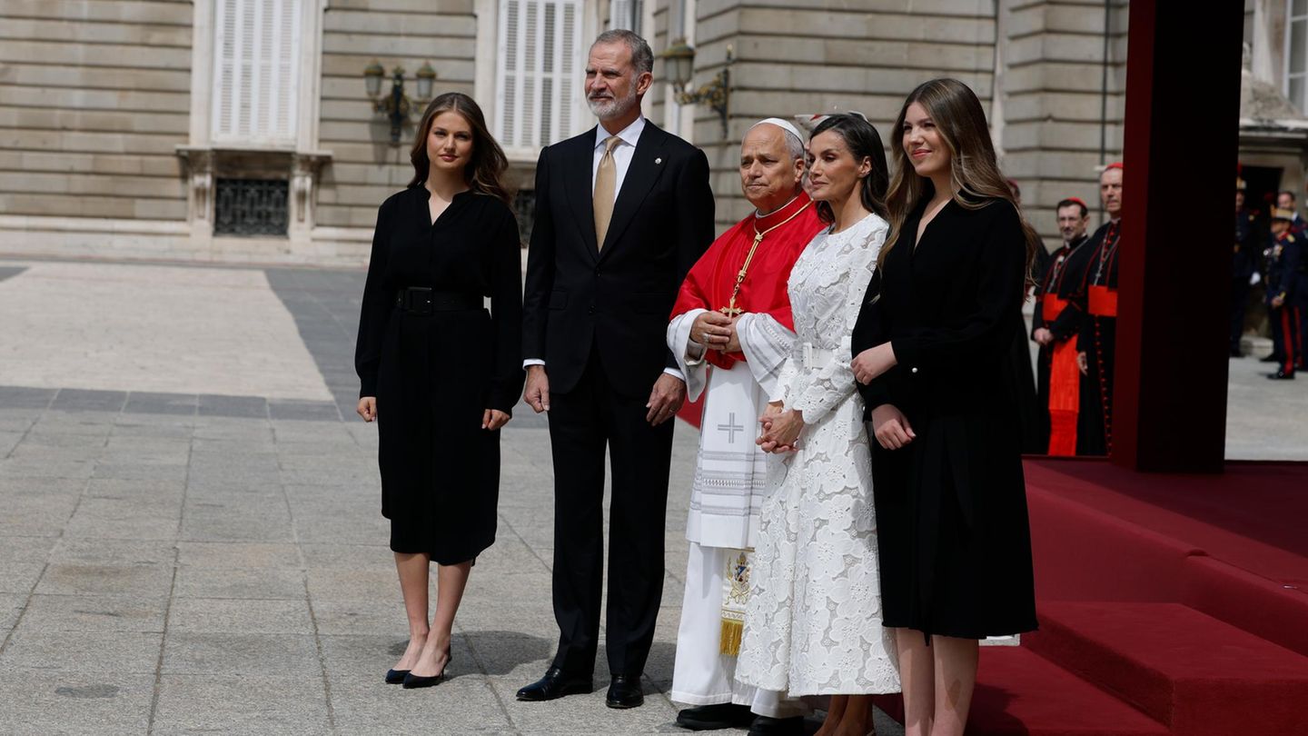 Spanische Königsfamilie: Die spanische Königsfamilie empfängt Papst Leo XIV.