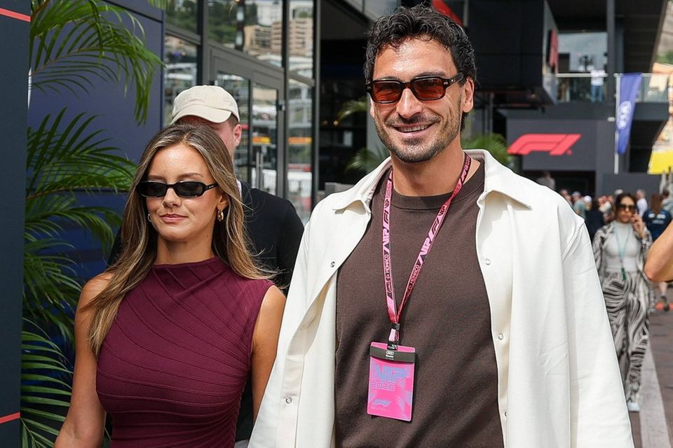Starauflauf Bei Der Formel 1 In Monaco Mats Hummels Kommt Mit Freundin starauflauf-bei-der-formel-1-in-monaco-mats-hummels-kommt-mit-freundin