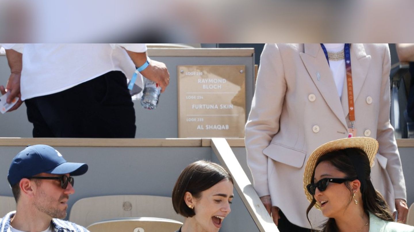 "Emily in Paris"-Stars: Auftritt beim Finale der French Open