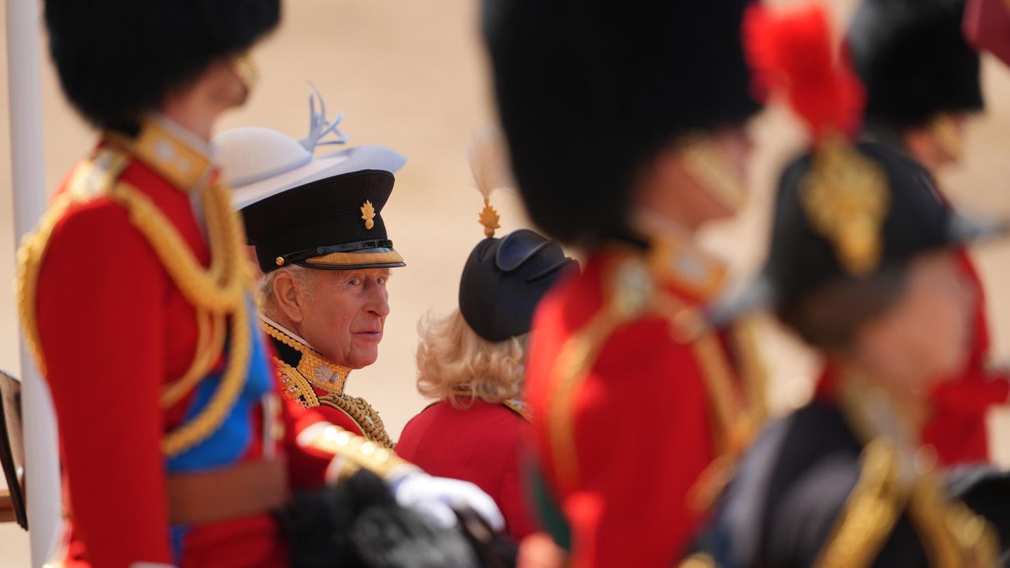 Royal-Family-Royal-Family-nahm-am-selben-Tag-Abschied-von-Familienmitglied