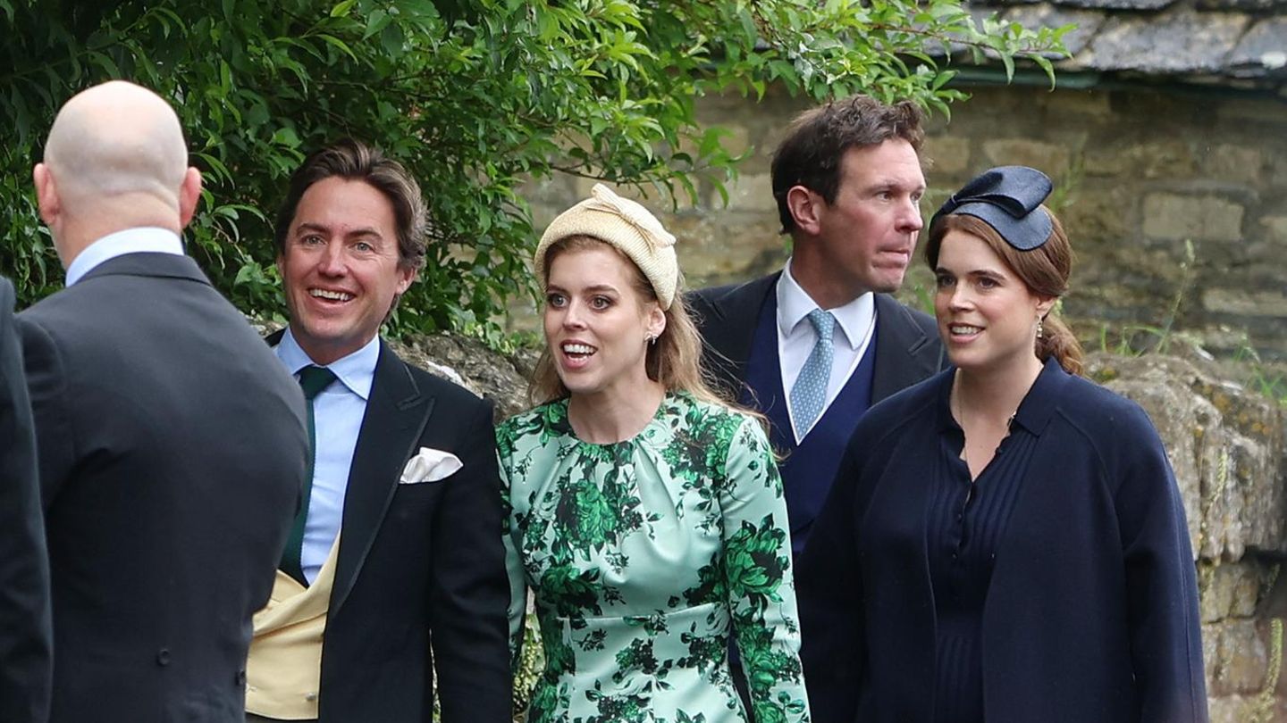 Prinzessin-Beatrice-Prinzessin-Eugenie-Sie-wurden-am-Trooping-Wochenende-in-Wien-gesichtet