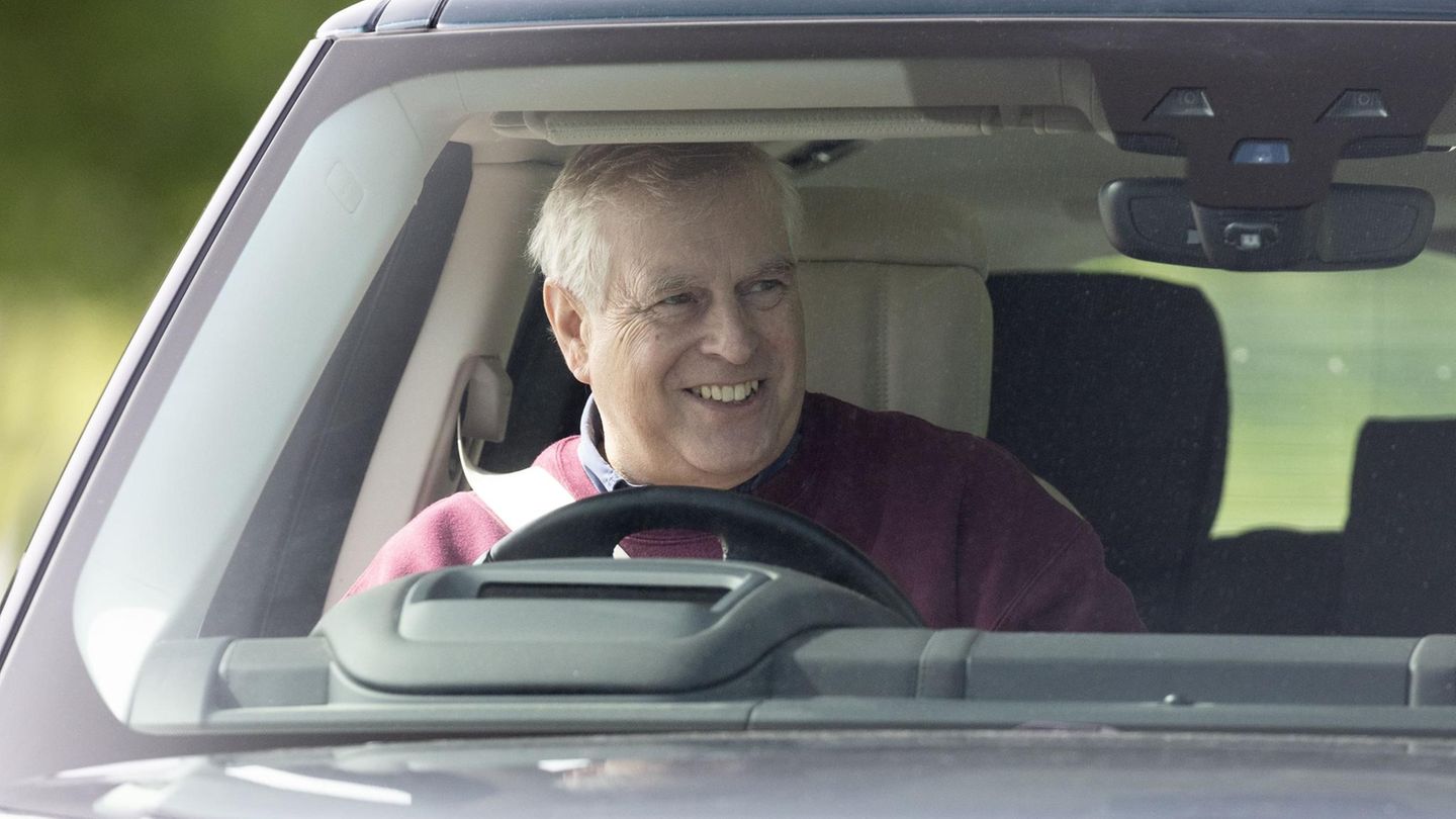 Andrew-Mountbatten-Windsor-Letzter-Luxus-Er-fliegt-w-hrend-laufender-Ermittlungen-in-Urlaub