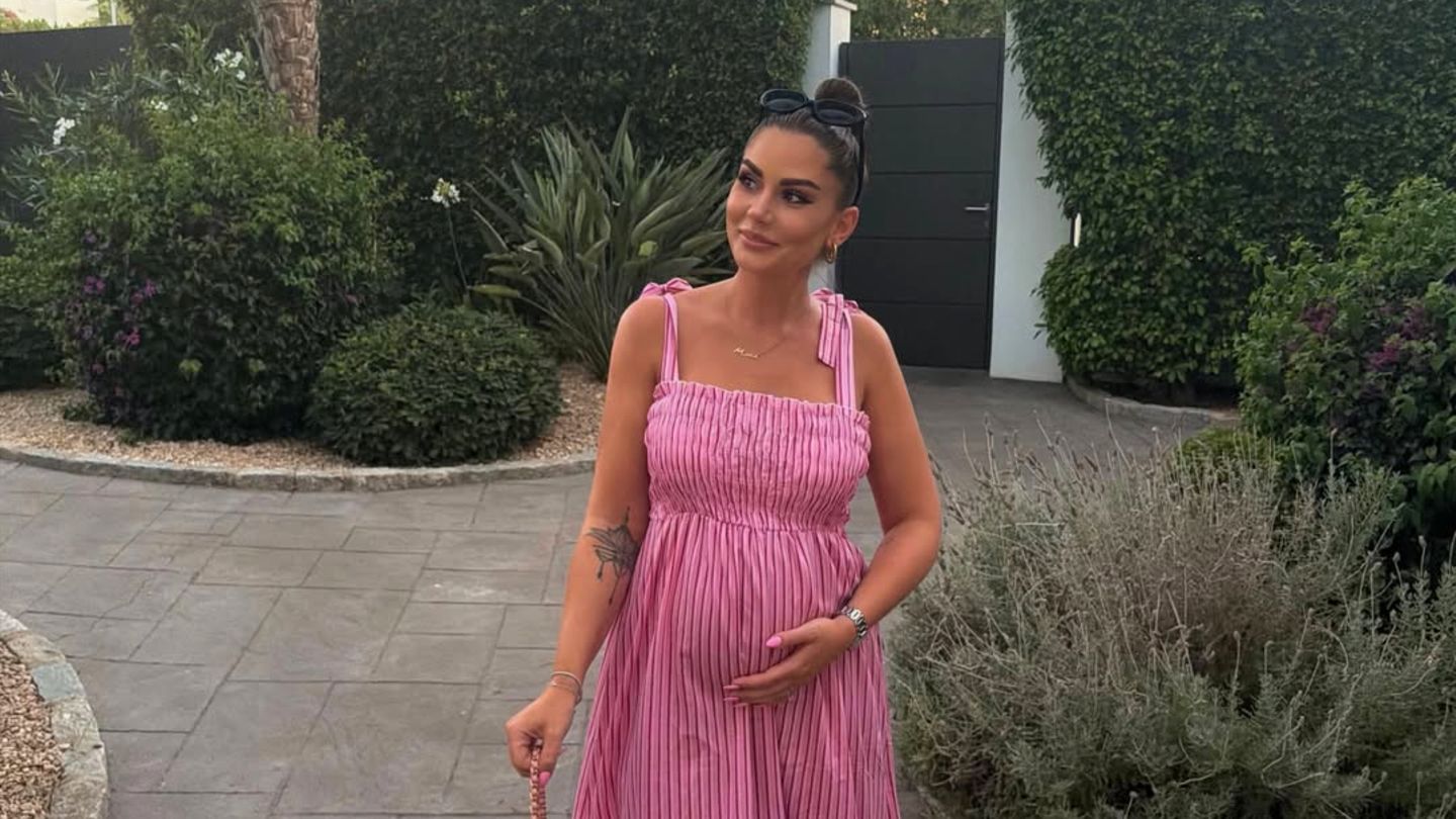 Sch-n-schwanger-2026-Spielerfrau-Alicia-Andrich-verr-t-geheime-Details-ber-das-Geschlecht-ihres-Babys