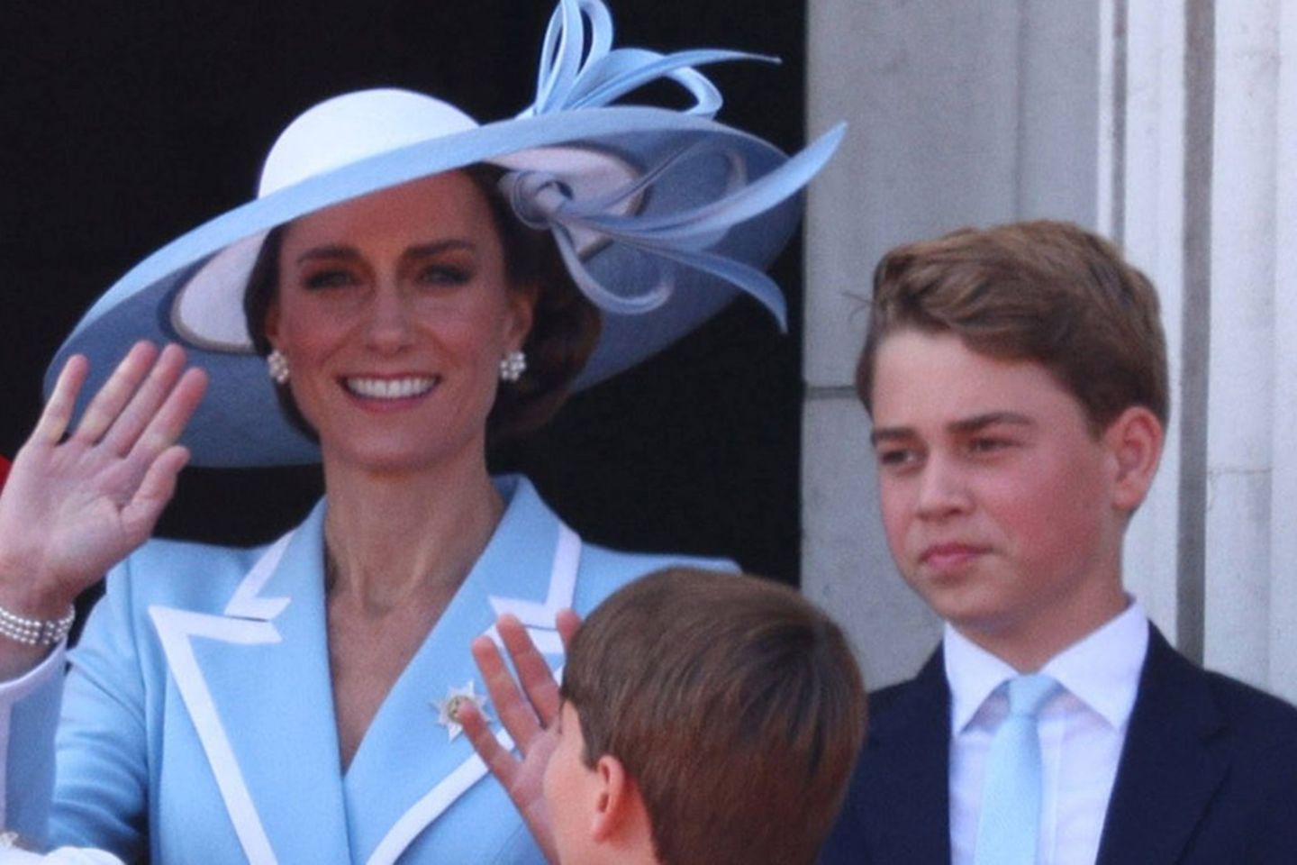 Mutter-Sohn-Auftritt: Kate und George begeistern mit Video | GALA.de
