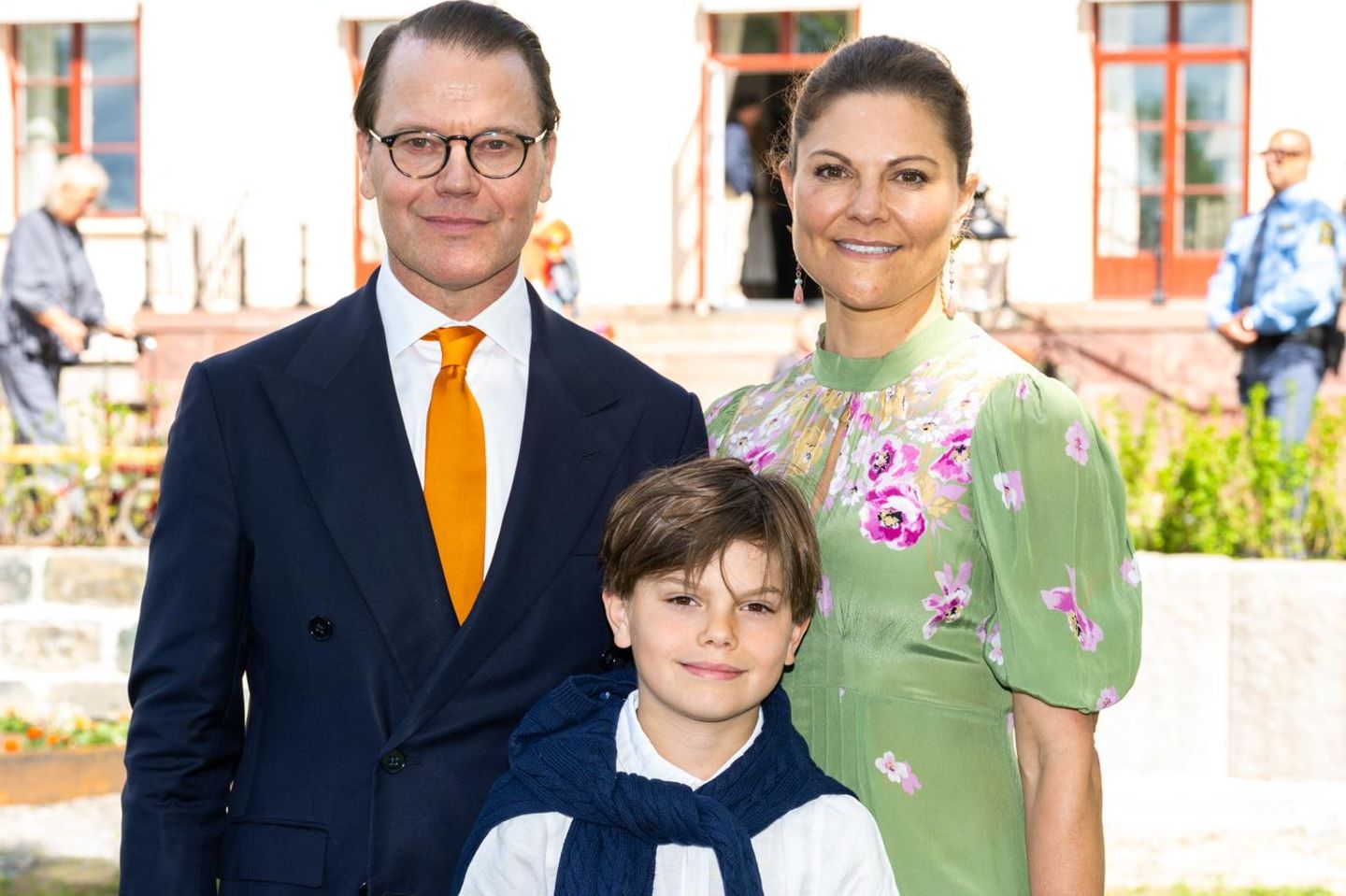 Prinz Daniel: Hof bestätigt! Er unternimmt aufregende Reise mit Sohn Oscar  | GALA.de