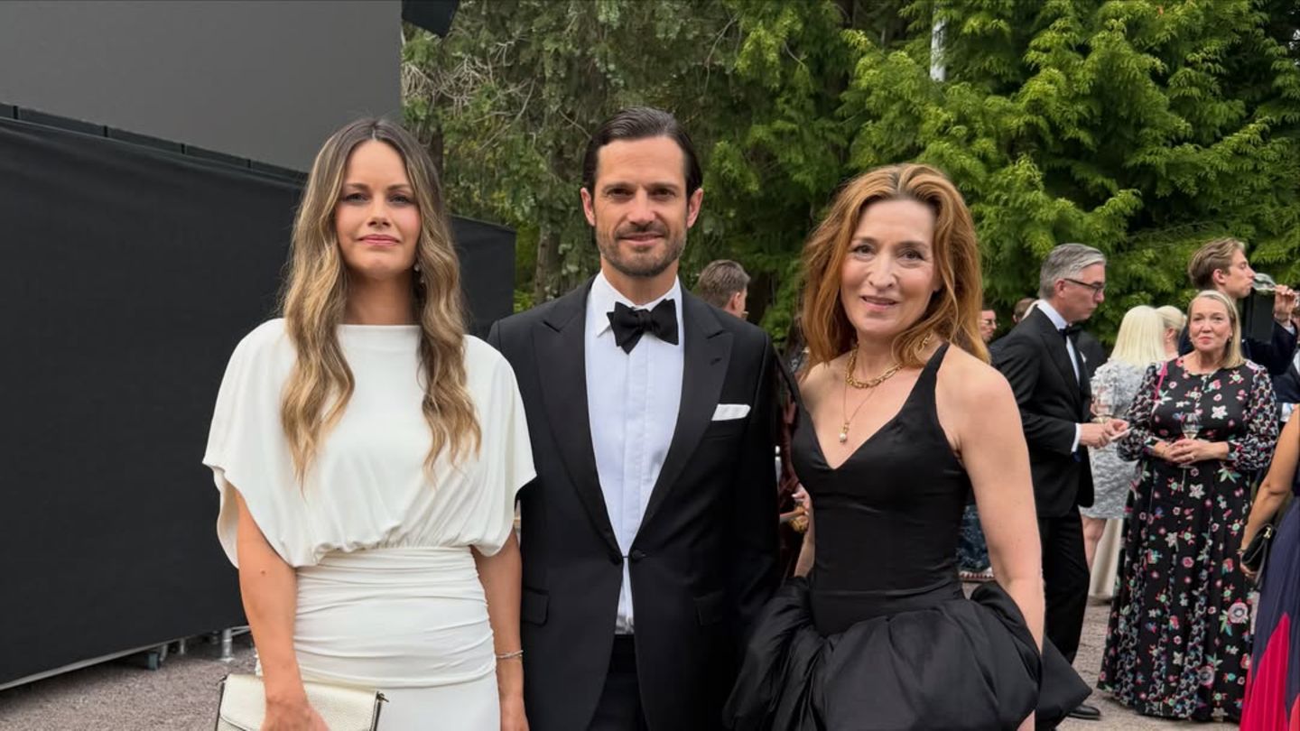 Prinzessin-Sofia-Prinz-Carl-Philip-Darum-blieb-ihr-gemeinsamer-Glamour-Auftritt-fast-unbemerkt