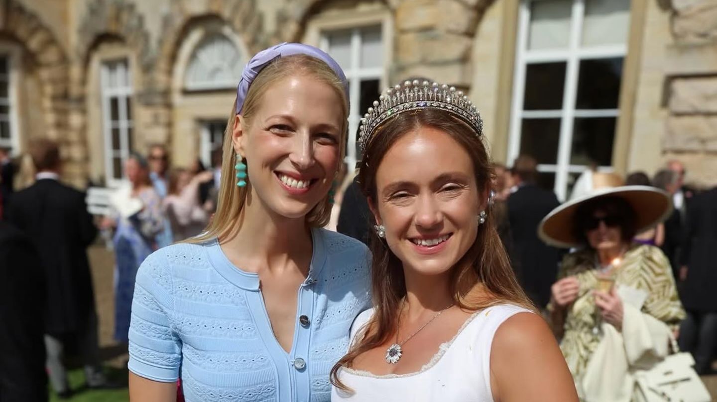 Wie-die-Herzogin-von-Kent-Lady-Marina-Windsor-stellt-ikonisches-Hochzeitsfoto-ihrer-Gro-mutter-nach