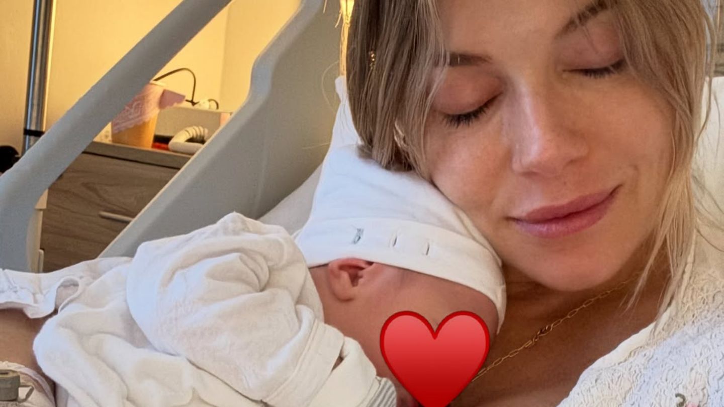 Sienna Miller: Sienna Miller teilt erste Fotos ihres neugeborenen Babys