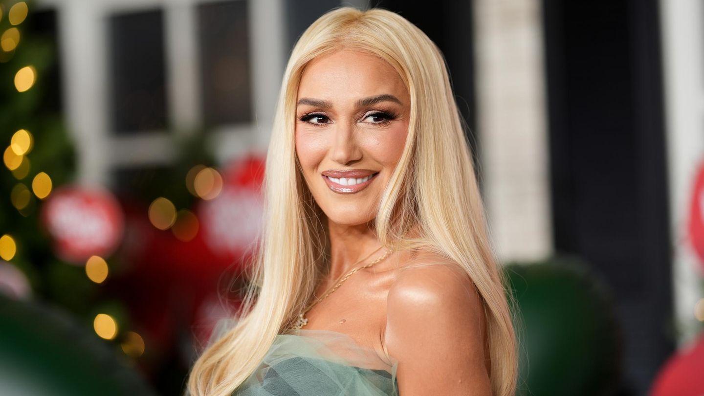 Gwen-Stefani-Blake-Shelton-Als-Braut-trug-sie-die-wohl-ungew-hnlichsten-Schuhe-aller-Zeiten