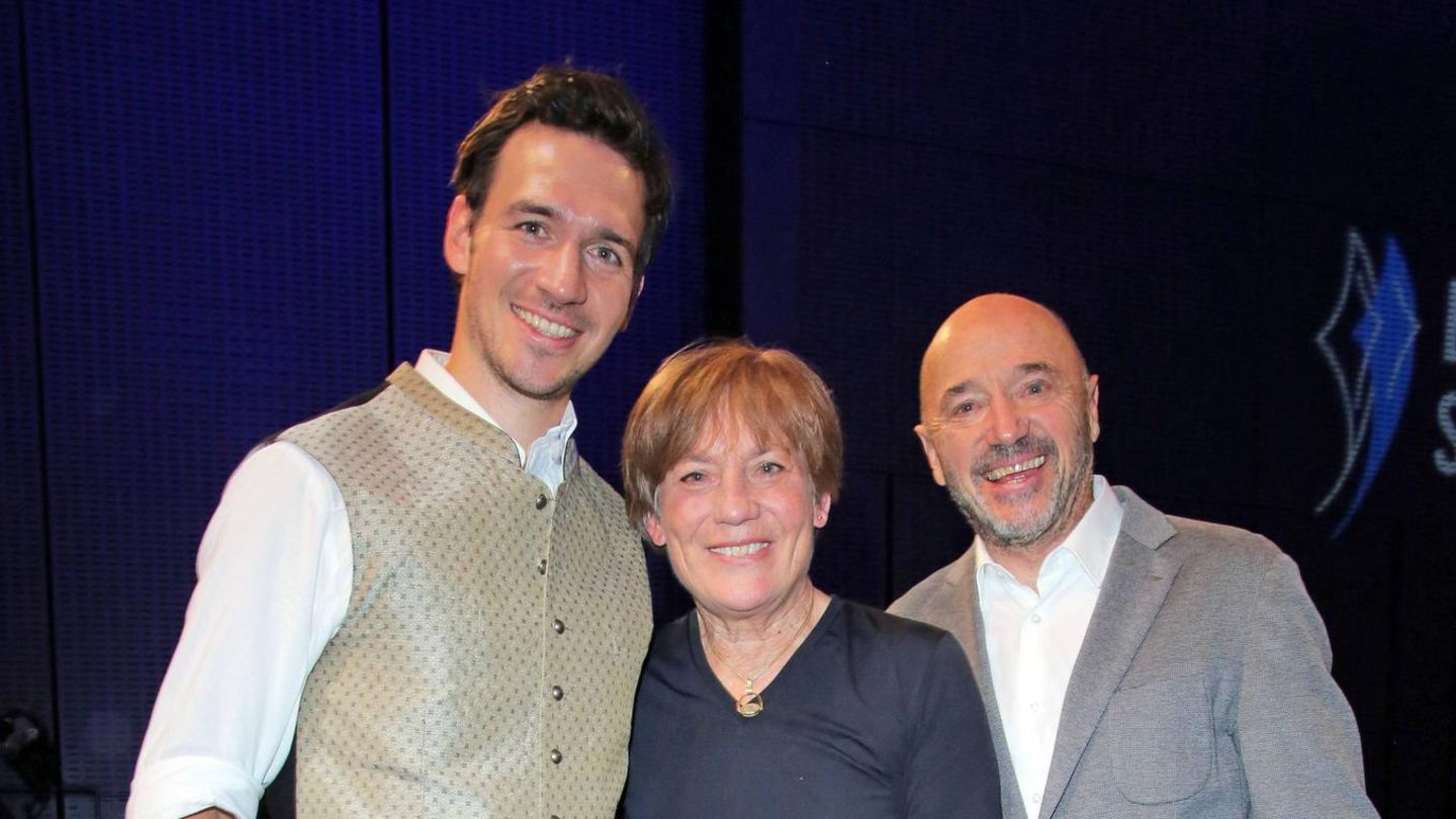 Felix-Christian-Neureuther-Felix-und-Christian-Neureuther-schwelgen-in-Erinnerungen-an-Rosi-