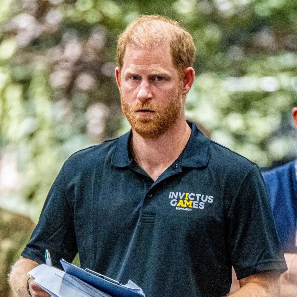 prinz-harry-ist-ohne-herzogin-meghan-und-die-kids-in-gro-britannien