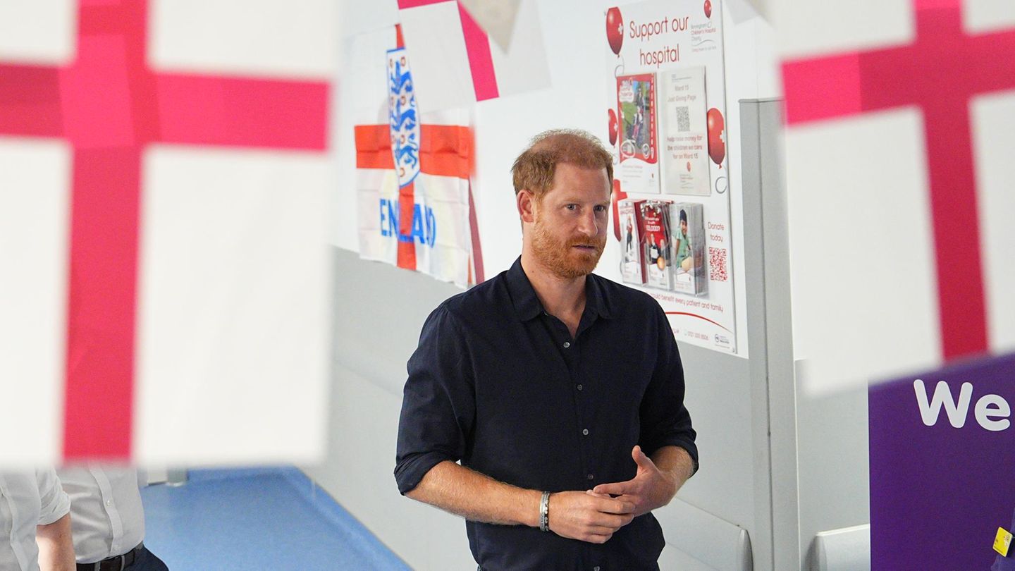 prinz-harry-englandreise-wird-f-r-prinz-harry-zur-gef-hls-achterbahn