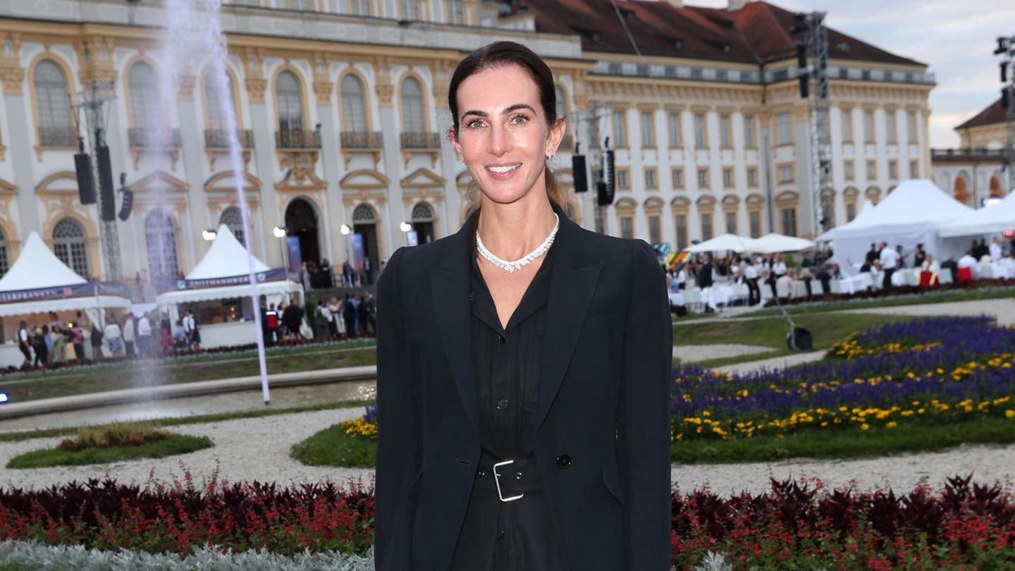 Deutscher-Red-Carpet-2026-Lisa-M-ller-bezaubert-beim-Sommerempfang-des-Bayerischen-Landtags