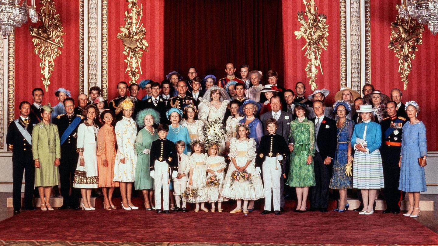 Charles' und Dianas Heirat im Juli 1981: Das waren die schönsten Looks ihrer Hochzeitsgäste