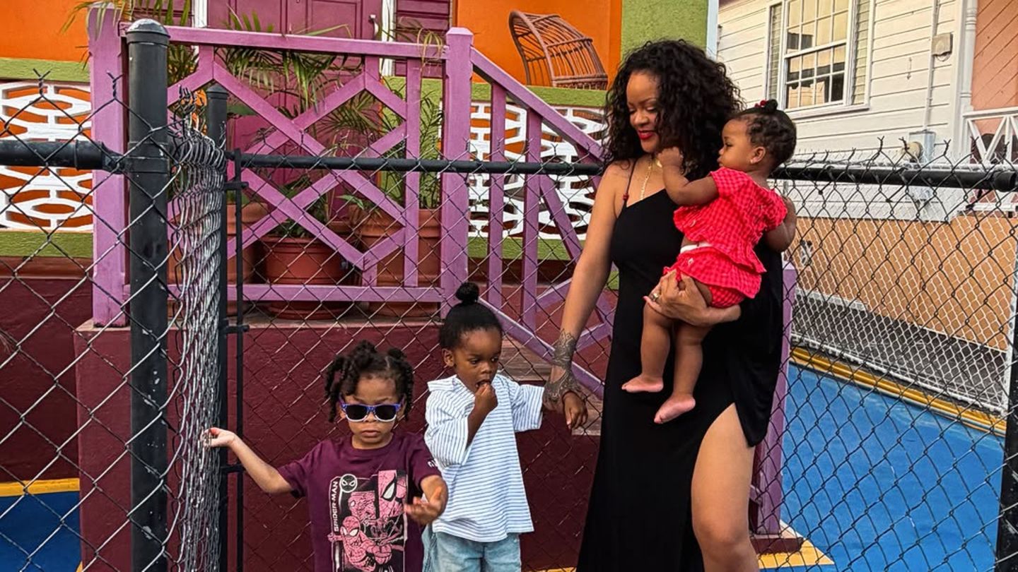 Fashion-Looks: Rihanna kehrt mit Wow-Look an ihren Kindheitsort zurück
