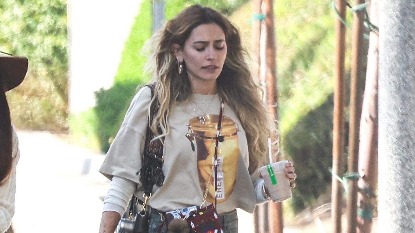 Paris Jackson: So lief erstes Treffen! Paris Jackson hat Mutter Debbie erst mit 15 kennengelernt