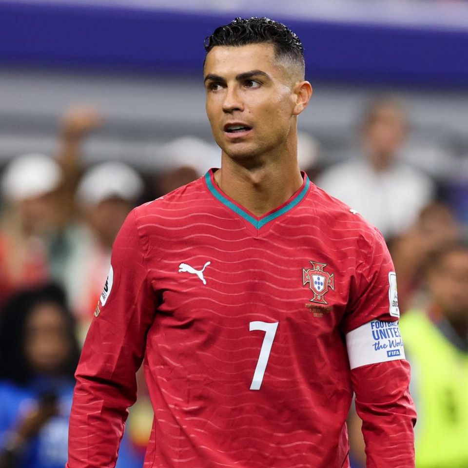 Cristiano Ronaldo Sieht Nach Seiner Hochzeit Pl tzlich Ganz Anders Aus cristiano-ronaldo-sieht-nach-seiner-hochzeit-pl-tzlich-ganz-anders-aus