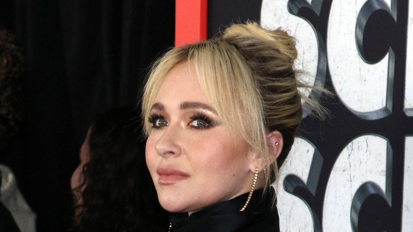 Von David Arquette bis Selma Blair: Stars trauern um Hayden Panettiere