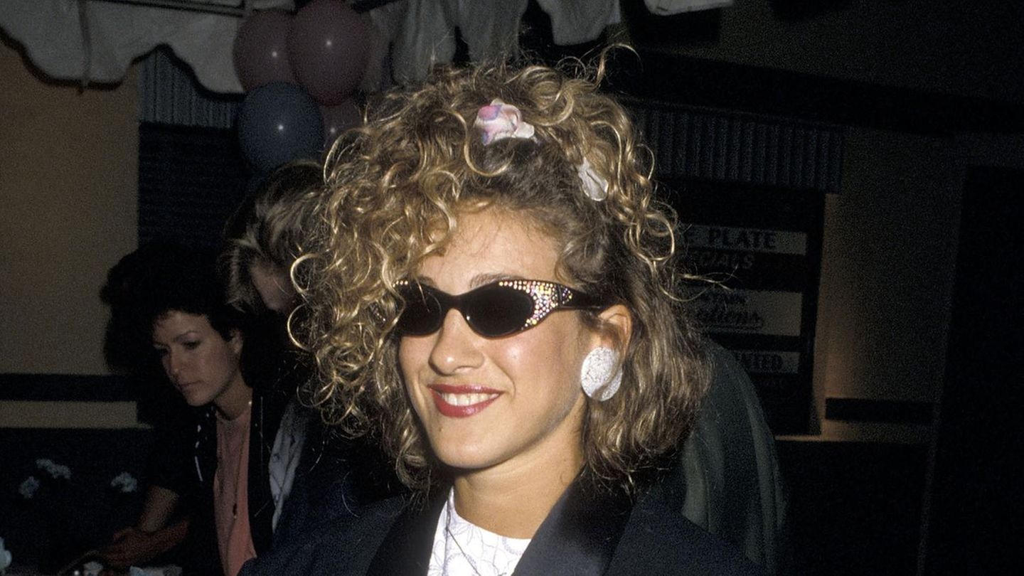 Schulterpolster, Aerobic-Style + Co.: Promi-Looks aus den 80er-Jahren, die heute noch Trends setzen