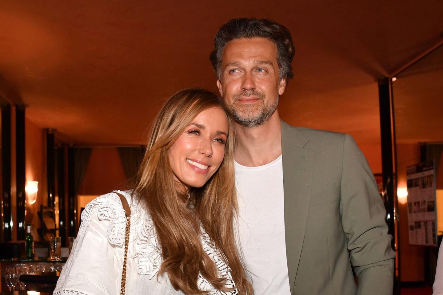 Annemarie Und Wayne Carpendale genie en Sich Trotz Trennung Weiterhin 