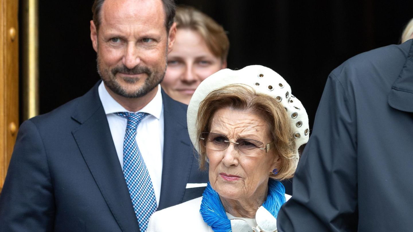 Norway’s King Haakon narrows the royal household’s official membership