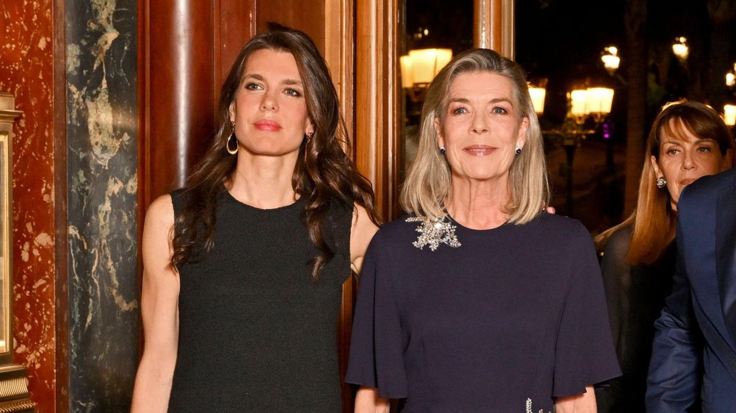 Royale Looks: Das monegassische Mutter-Tochter-Duo bezaubert einmal mehr mit schlichter Eleganz